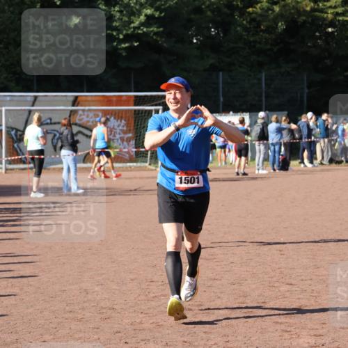 27.09.2026 - 35. Volkslauf durch das schöne Alstertal Strokosch-Dieckow http://msf.ph/oto/10585188 27.09.2026 11:47:49 Ziel 1479, 1501 meine-sportfotos.de