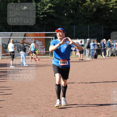 27.09.2026 - 35. Volkslauf durch das schöne Alstertal Strokosch-Dieckow http://msf.ph/oto/10585190 27.09.2026 11:47:49 Ziel 1479, 1501 meine-sportfotos.de
