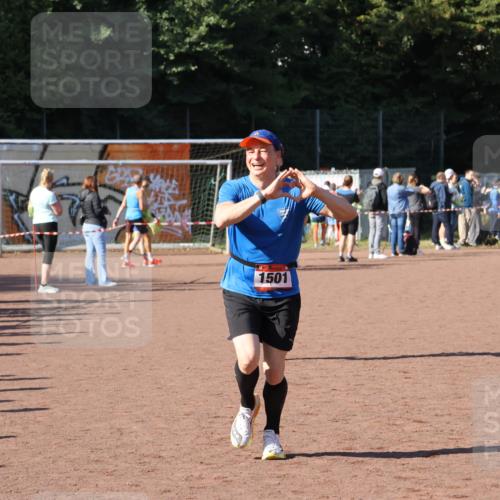 27.09.2026 - 35. Volkslauf durch das schöne Alstertal Strokosch-Dieckow http://msf.ph/oto/10585192 27.09.2026 11:47:49 Ziel 1479, 1501 meine-sportfotos.de