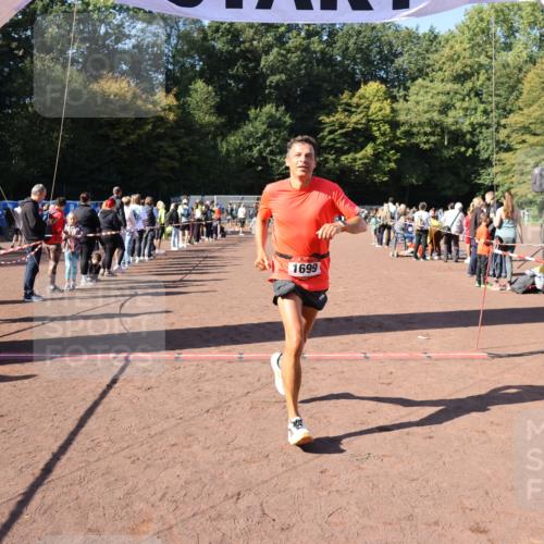 27.09.2026 - 35. Volkslauf durch das schöne Alstertal Strokosch-Dieckow http://msf.ph/oto/10585247 27.09.2026 11:47:20 Ziel 1699 meine-sportfotos.de