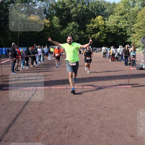 27.09.2026 - 35. Volkslauf durch das schöne Alstertal Strokosch-Dieckow http://msf.ph/oto/10585295 27.09.2026 11:49:25 Ziel 1009, 1475, 1487, 1493, 2363, 3248 meine-sportfotos.de