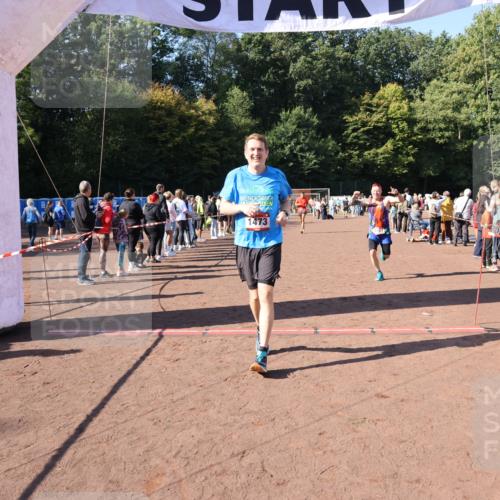 27.09.2026 - 35. Volkslauf durch das schöne Alstertal Strokosch-Dieckow http://msf.ph/oto/10585296 27.09.2026 11:47:14 Ziel 1473, 1511, 1699, 2101, 3392 meine-sportfotos.de