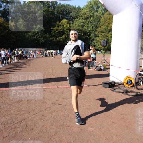 27.09.2026 - 35. Volkslauf durch das schöne Alstertal Strokosch-Dieckow http://msf.ph/oto/10585340 27.09.2026 11:47:00 Ziel 1010, 1734 meine-sportfotos.de