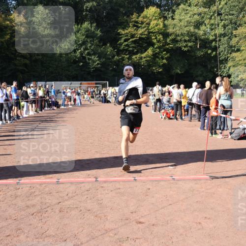 27.09.2026 - 35. Volkslauf durch das schöne Alstertal Strokosch-Dieckow http://msf.ph/oto/10585352 27.09.2026 11:46:59 Ziel 1010, 1734 meine-sportfotos.de