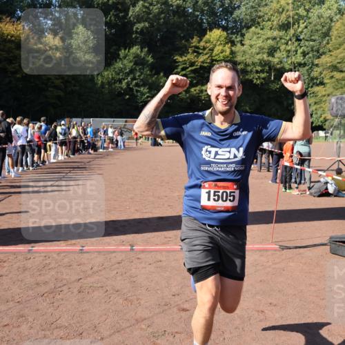 27.09.2026 - 35. Volkslauf durch das schöne Alstertal Strokosch-Dieckow http://msf.ph/oto/10585375 27.09.2026 11:46:53 Ziel 1505, 1734 meine-sportfotos.de