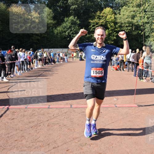27.09.2026 - 35. Volkslauf durch das schöne Alstertal Strokosch-Dieckow http://msf.ph/oto/10585384 27.09.2026 11:46:53 Ziel 1505, 1734 meine-sportfotos.de