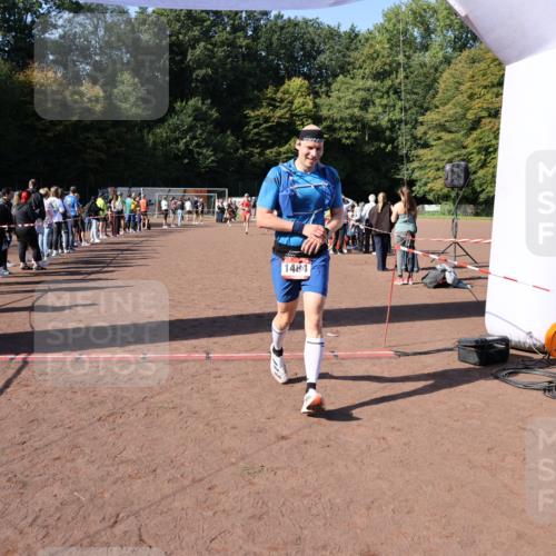 27.09.2026 - 35. Volkslauf durch das schöne Alstertal Strokosch-Dieckow http://msf.ph/oto/10585396 27.09.2026 11:49:11 Ziel 1455, 1484, 1503, 2982 meine-sportfotos.de