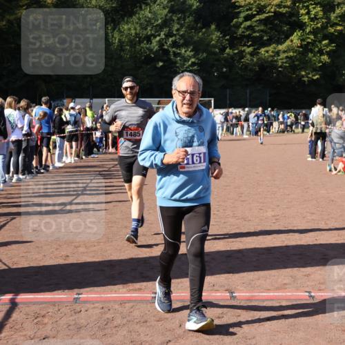 27.09.2026 - 35. Volkslauf durch das schöne Alstertal Strokosch-Dieckow http://msf.ph/oto/10585430 27.09.2026 11:46:43 Ziel 1485, 3161 meine-sportfotos.de