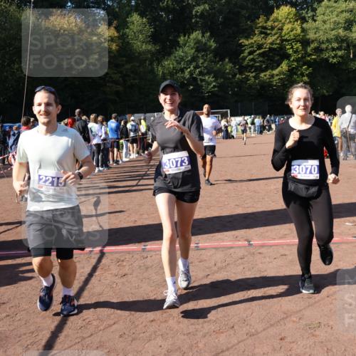 27.09.2026 - 35. Volkslauf durch das schöne Alstertal Strokosch-Dieckow http://msf.ph/oto/10585472 27.09.2026 11:46:35 Ziel 2215, 3070, 3073, 3161, 3952 meine-sportfotos.de