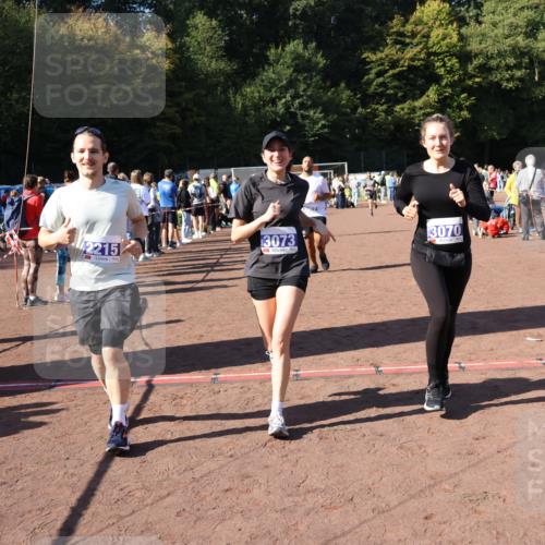 27.09.2026 - 35. Volkslauf durch das schöne Alstertal Strokosch-Dieckow http://msf.ph/oto/10585480 27.09.2026 11:46:35 Ziel 2215, 3070, 3073, 3161, 3952 meine-sportfotos.de
