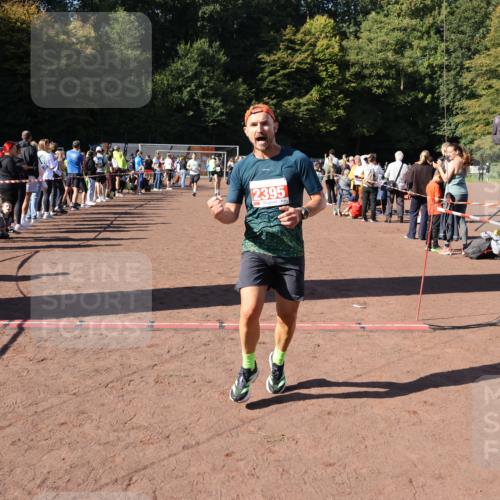 27.09.2026 - 35. Volkslauf durch das schöne Alstertal Strokosch-Dieckow http://msf.ph/oto/10585506 27.09.2026 11:46:25 Ziel 2395 meine-sportfotos.de