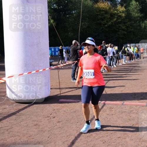 27.09.2026 - 35. Volkslauf durch das schöne Alstertal Strokosch-Dieckow http://msf.ph/oto/10585518 27.09.2026 11:48:47 Ziel 1483, 3301 meine-sportfotos.de