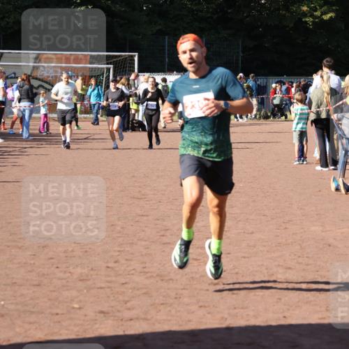 27.09.2026 - 35. Volkslauf durch das schöne Alstertal Strokosch-Dieckow http://msf.ph/oto/10585524 27.09.2026 11:46:24 Ziel 1461, 2395 meine-sportfotos.de