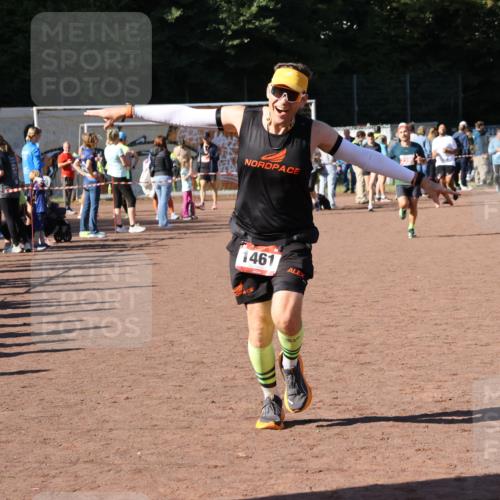 27.09.2026 - 35. Volkslauf durch das schöne Alstertal Strokosch-Dieckow http://msf.ph/oto/10585551 27.09.2026 11:46:20 Ziel 1461, 2395 meine-sportfotos.de