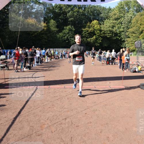 27.09.2026 - 35. Volkslauf durch das schöne Alstertal Strokosch-Dieckow http://msf.ph/oto/10585588 27.09.2026 11:45:48 Ziel 1453, 2171, 2384 meine-sportfotos.de