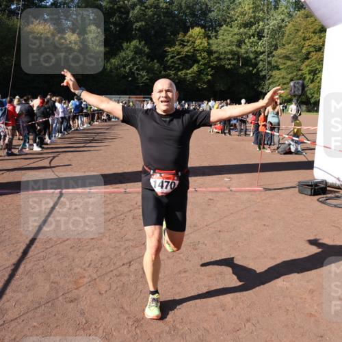 27.09.2026 - 35. Volkslauf durch das schöne Alstertal Strokosch-Dieckow http://msf.ph/oto/10585619 27.09.2026 11:45:18 Ziel 1470, 3066, 3076, 3137, 3197, 3199 meine-sportfotos.de