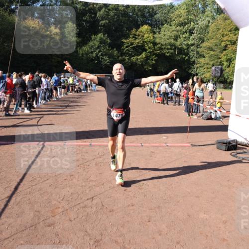 27.09.2026 - 35. Volkslauf durch das schöne Alstertal Strokosch-Dieckow http://msf.ph/oto/10585626 27.09.2026 11:45:17 Ziel 1470, 3066, 3076, 3137 meine-sportfotos.de