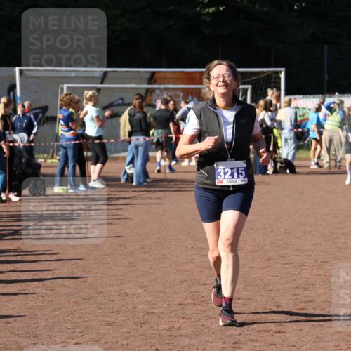 27.09.2026 - 35. Volkslauf durch das schöne Alstertal Strokosch-Dieckow http://msf.ph/oto/10585717 27.09.2026 11:44:38 Ziel 3215 meine-sportfotos.de
