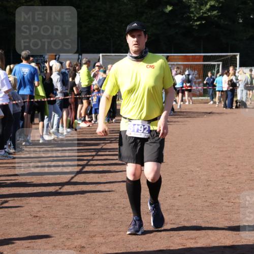 27.09.2026 - 35. Volkslauf durch das schöne Alstertal Strokosch-Dieckow http://msf.ph/oto/10585723 27.09.2026 11:44:29 Ziel 3192 meine-sportfotos.de