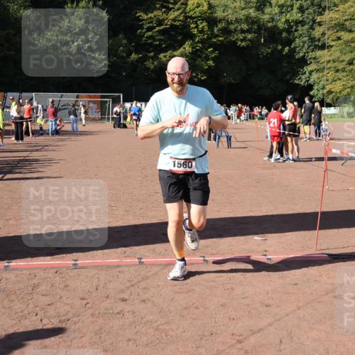 27.09.2026 - 35. Volkslauf durch das schöne Alstertal Strokosch-Dieckow http://msf.ph/oto/10585737 27.09.2026 11:56:16 Ziel 1019, 1542, 1560 meine-sportfotos.de