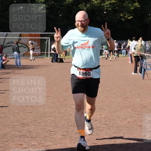 27.09.2026 - 35. Volkslauf durch das schöne Alstertal Strokosch-Dieckow http://msf.ph/oto/10585740 27.09.2026 11:56:15 Ziel 1019, 1560 meine-sportfotos.de