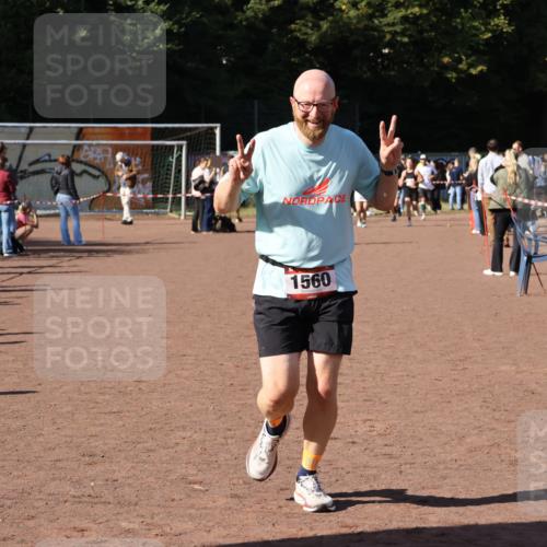 27.09.2026 - 35. Volkslauf durch das schöne Alstertal Strokosch-Dieckow http://msf.ph/oto/10585743 27.09.2026 11:56:15 Ziel 1019, 1560 meine-sportfotos.de