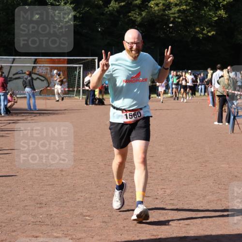 27.09.2026 - 35. Volkslauf durch das schöne Alstertal Strokosch-Dieckow http://msf.ph/oto/10585746 27.09.2026 11:56:15 Ziel 1019, 1560 meine-sportfotos.de