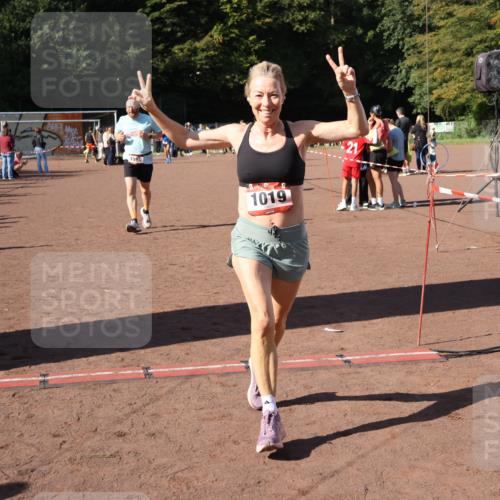 27.09.2026 - 35. Volkslauf durch das schöne Alstertal Strokosch-Dieckow http://msf.ph/oto/10585751 27.09.2026 11:56:13 Ziel 1019, 1560 meine-sportfotos.de