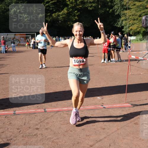27.09.2026 - 35. Volkslauf durch das schöne Alstertal Strokosch-Dieckow http://msf.ph/oto/10585752 27.09.2026 11:56:13 Ziel 1019, 1560 meine-sportfotos.de