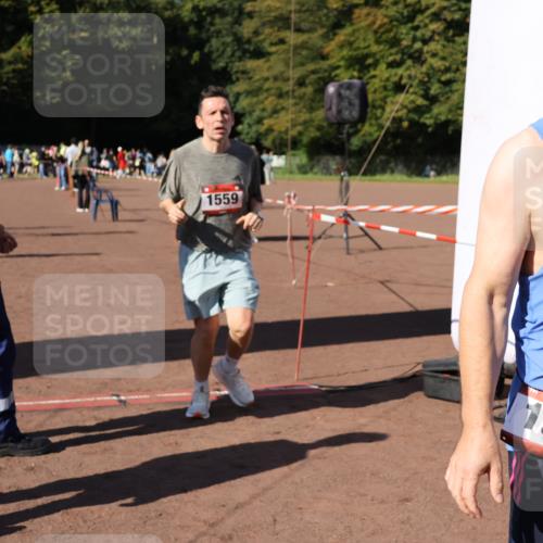 27.09.2026 - 35. Volkslauf durch das schöne Alstertal Strokosch-Dieckow http://msf.ph/oto/10585812 27.09.2026 11:55:47 Ziel 1517, 1525, 1559, 2335, 2379 meine-sportfotos.de