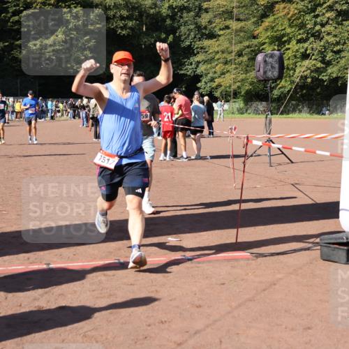 27.09.2026 - 35. Volkslauf durch das schöne Alstertal Strokosch-Dieckow http://msf.ph/oto/10585820 27.09.2026 11:55:46 Ziel 1513, 1517, 1525, 1559, 2335, 2379 meine-sportfotos.de