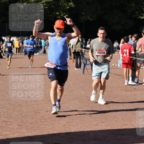 27.09.2026 - 35. Volkslauf durch das schöne Alstertal Strokosch-Dieckow http://msf.ph/oto/10585827 27.09.2026 11:55:45 Ziel 1513, 1517, 1525, 1533, 1559, 2335, 2379 meine-sportfotos.de