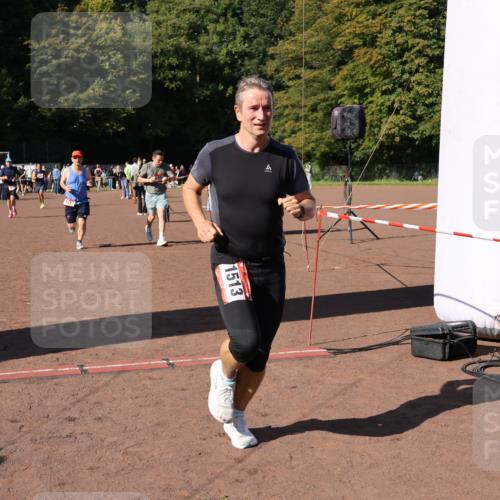 27.09.2026 - 35. Volkslauf durch das schöne Alstertal Strokosch-Dieckow http://msf.ph/oto/10585828 27.09.2026 11:55:43 Ziel 1513, 1517, 1525, 1533, 1559, 2335, 2379 meine-sportfotos.de