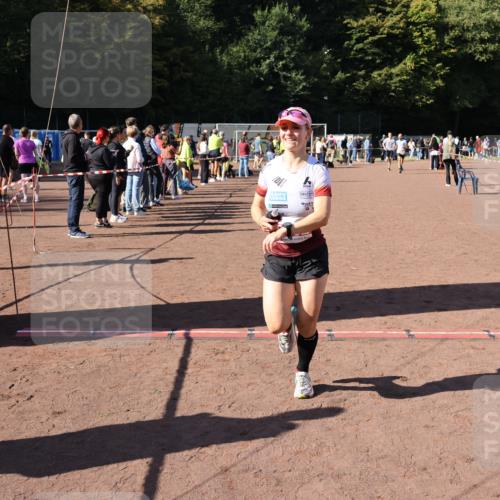 27.09.2026 - 35. Volkslauf durch das schöne Alstertal Strokosch-Dieckow http://msf.ph/oto/10585891 27.09.2026 11:55:11 Ziel 1489, 1549, 2502 meine-sportfotos.de