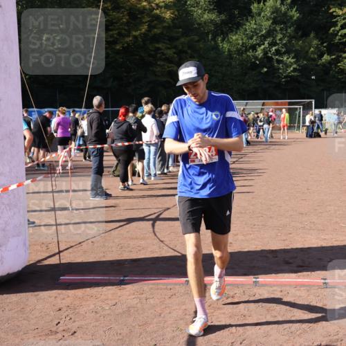 27.09.2026 - 35. Volkslauf durch das schöne Alstertal Strokosch-Dieckow http://msf.ph/oto/10585905 27.09.2026 11:55:02 Ziel 1472, 2334, 2502 meine-sportfotos.de