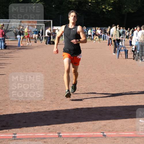 27.09.2026 - 35. Volkslauf durch das schöne Alstertal Strokosch-Dieckow http://msf.ph/oto/10586038 27.09.2026 11:54:04 Ziel 2485 meine-sportfotos.de