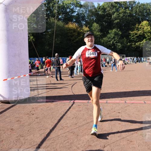 27.09.2026 - 35. Volkslauf durch das schöne Alstertal Strokosch-Dieckow http://msf.ph/oto/10586045 27.09.2026 11:53:52 Ziel 1541 meine-sportfotos.de