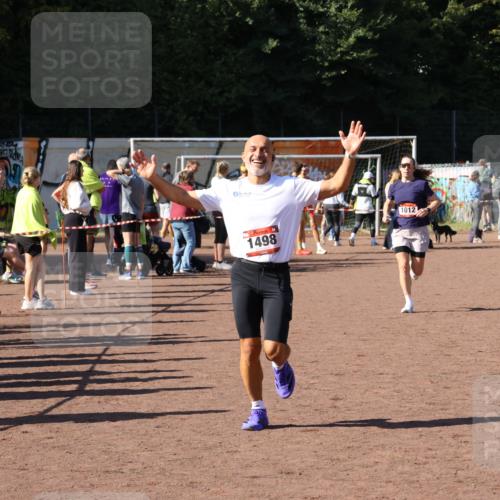 27.09.2026 - 35. Volkslauf durch das schöne Alstertal Strokosch-Dieckow http://msf.ph/oto/10586095 27.09.2026 11:53:33 Ziel 1012, 1498 meine-sportfotos.de