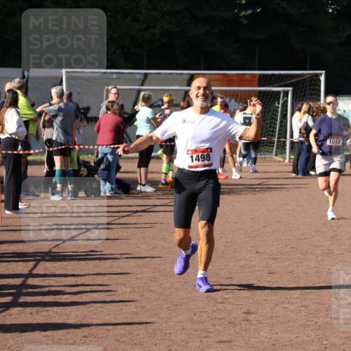 27.09.2026 - 35. Volkslauf durch das schöne Alstertal Strokosch-Dieckow http://msf.ph/oto/10586102 27.09.2026 11:53:32 Ziel 1012, 1498 meine-sportfotos.de