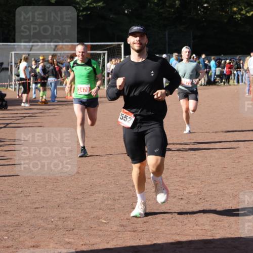 27.09.2026 - 35. Volkslauf durch das schöne Alstertal Strokosch-Dieckow http://msf.ph/oto/10586144 27.09.2026 11:52:58 Ziel 1474, 1552, 2470, 2972 meine-sportfotos.de