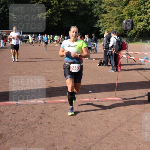 27.09.2026 - 35. Volkslauf durch das schöne Alstertal Strokosch-Dieckow http://msf.ph/oto/10586298 27.09.2026 12:11:27 Ziel 1051, 1597, 1610, 2380, 2381, 2463 meine-sportfotos.de