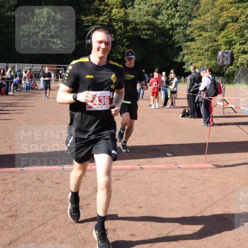 27.09.2026 - 35. Volkslauf durch das schöne Alstertal Strokosch-Dieckow http://msf.ph/oto/10586378 27.09.2026 12:10:58 Ziel 1601, 2421, 2436, 2479 meine-sportfotos.de