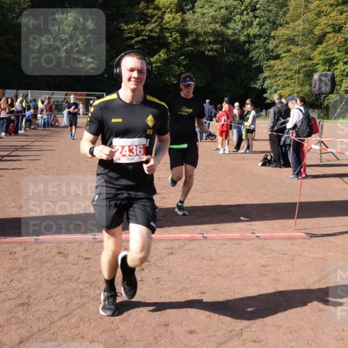 27.09.2026 - 35. Volkslauf durch das schöne Alstertal Strokosch-Dieckow http://msf.ph/oto/10586379 27.09.2026 12:10:58 Ziel 1601, 2421, 2436, 2479 meine-sportfotos.de