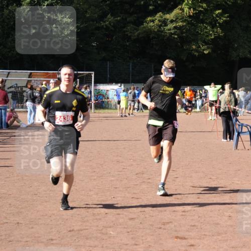 27.09.2026 - 35. Volkslauf durch das schöne Alstertal Strokosch-Dieckow http://msf.ph/oto/10586385 27.09.2026 12:10:56 Ziel 2072, 2421, 2436, 2479 meine-sportfotos.de