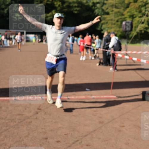 27.09.2026 - 35. Volkslauf durch das schöne Alstertal Strokosch-Dieckow http://msf.ph/oto/10586427 27.09.2026 12:10:22 Ziel 1077, 1568, 1607, 1754, 2418, 2420 meine-sportfotos.de