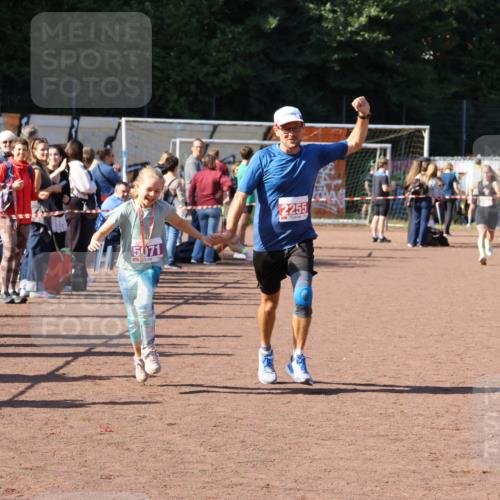 27.09.2026 - 35. Volkslauf durch das schöne Alstertal Strokosch-Dieckow http://msf.ph/oto/10586561 27.09.2026 12:09:31 Ziel 2255 meine-sportfotos.de