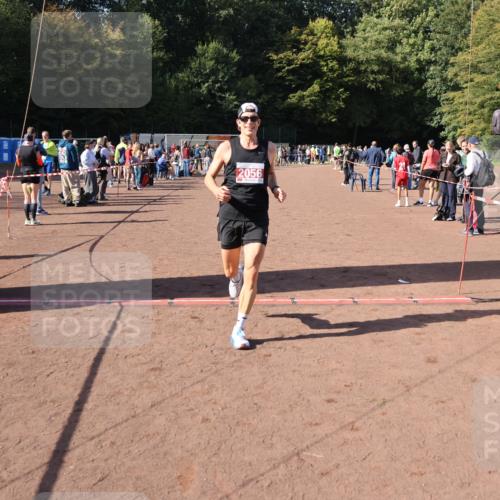 27.09.2026 - 35. Volkslauf durch das schöne Alstertal Strokosch-Dieckow http://msf.ph/oto/10586585 27.09.2026 12:09:01 Ziel 1062, 2056 meine-sportfotos.de