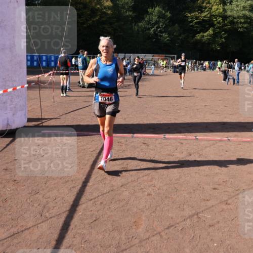 27.09.2026 - 35. Volkslauf durch das schöne Alstertal Strokosch-Dieckow http://msf.ph/oto/10586593 27.09.2026 12:08:57 Ziel 1046, 1062, 2014, 2056, 2273, 2409 meine-sportfotos.de