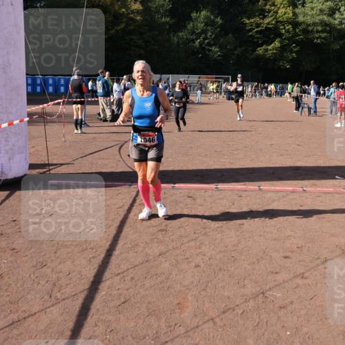 27.09.2026 - 35. Volkslauf durch das schöne Alstertal Strokosch-Dieckow http://msf.ph/oto/10586595 27.09.2026 12:08:57 Ziel 1046, 1062, 2014, 2056, 2273, 2409 meine-sportfotos.de