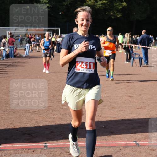 27.09.2026 - 35. Volkslauf durch das schöne Alstertal Strokosch-Dieckow http://msf.ph/oto/10586610 27.09.2026 12:08:52 Ziel 1046, 1062, 1569, 2014, 2056, 2273, 2409, 2411, 2442 meine-sportfotos.de
